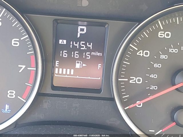 Subaru Crosstrek 2.0i Limited Image 3