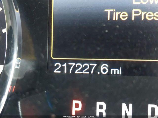 Ford F-150 Lariat Image 12