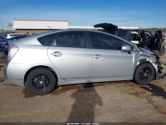 Toyota Prius Two Image 11