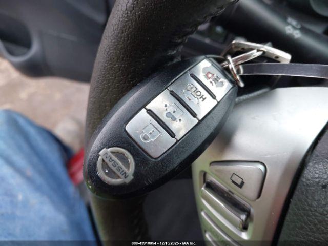 Nissan Sentra Image 15