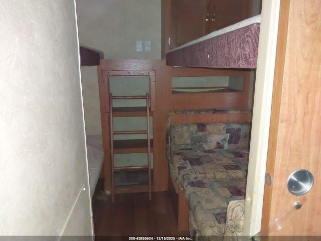 Forest River Wildwood 302qbss Image 12