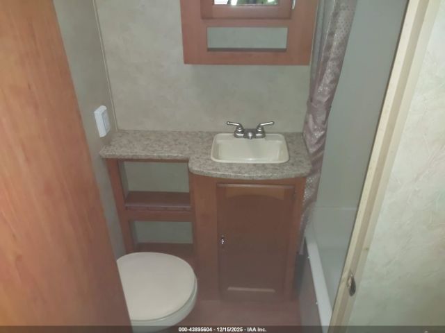 Forest River Wildwood 302qbss Image 8