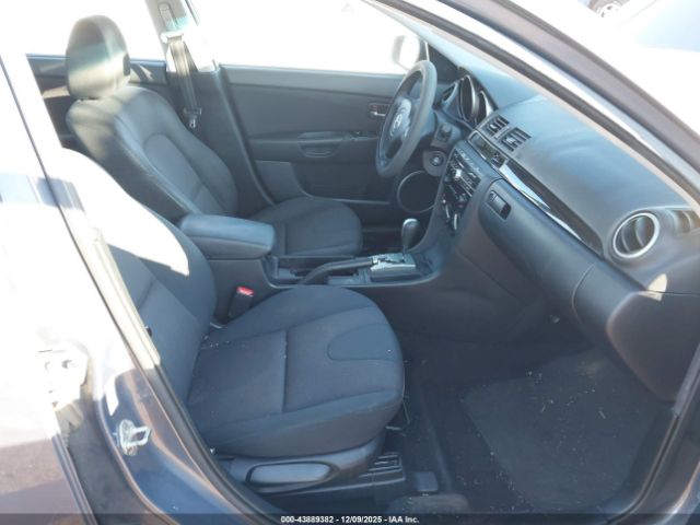 Mazda Mazda3 S Touring Image 2