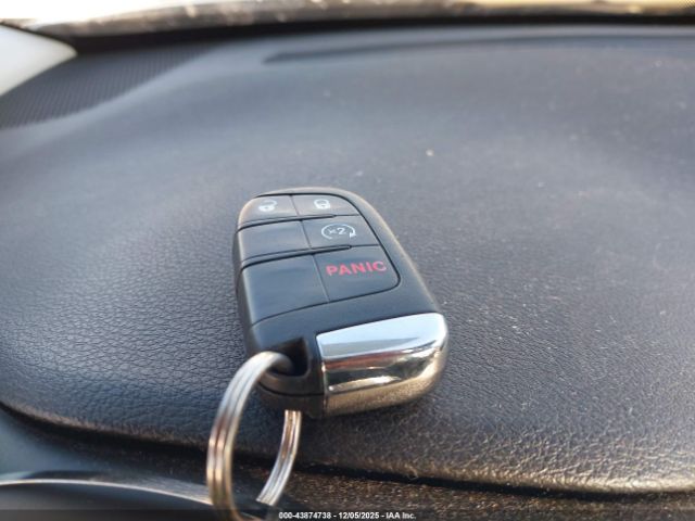 Jeep Renegade Latitude Image 5