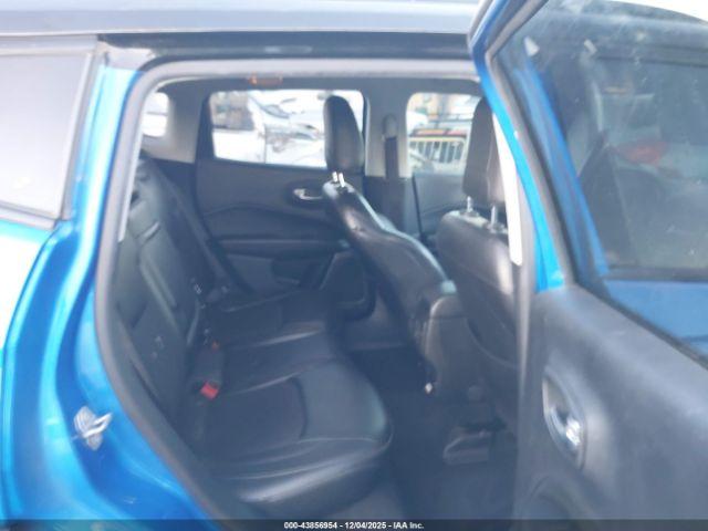 Jeep Compass Altitude Fwd Image 10