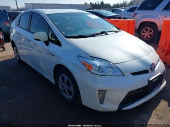  Salvage Toyota Prius