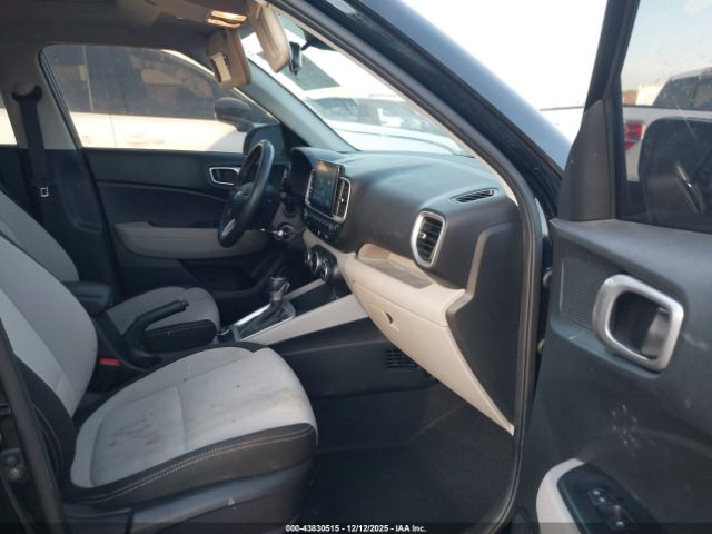 Hyundai VENUE Sel Image 10