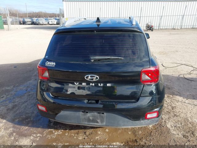 Hyundai VENUE Sel Image 8