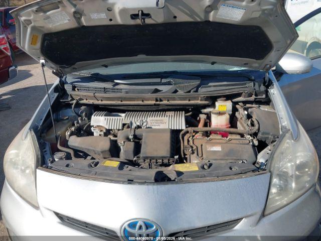 Toyota Prius Three Image 8