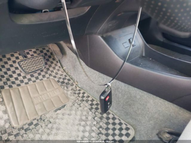 Toyota Prius Three Image 10