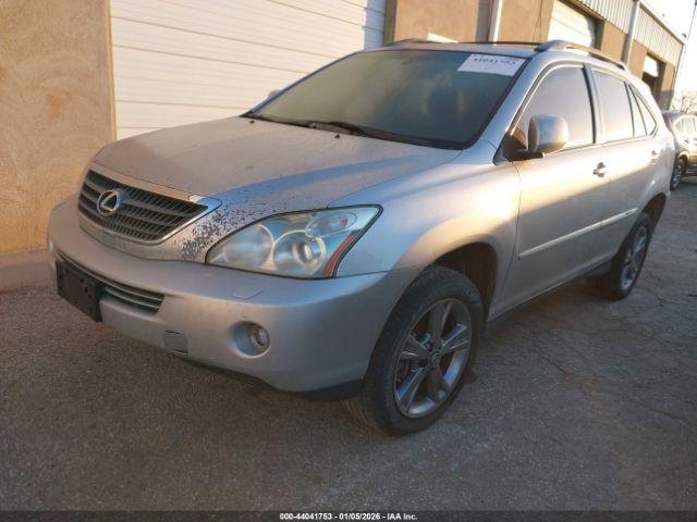 Lexus RX Image 2