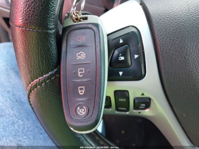 Ford Explorer Sport Image 14