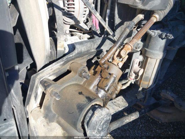 Peterbilt 579 Image 13