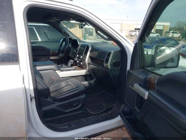 Ford F-150 Lariat Image 4