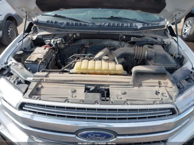 Ford F-150 Lariat Image 6