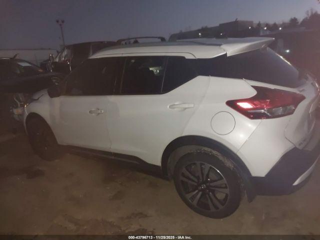 Nissan Kicks Sr Image 10