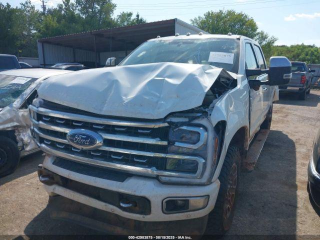 Ford F-350 Platinum Image 7