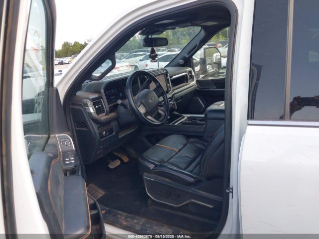 Ford F-350 Platinum Image 9