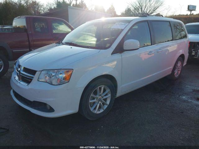 Dodge Grand Caravan Sxt Image 2
