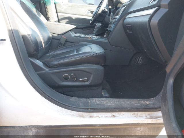 Ford Explorer Xlt Image 2