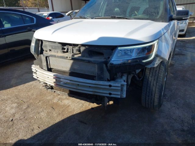 Ford Explorer Xlt Image 15