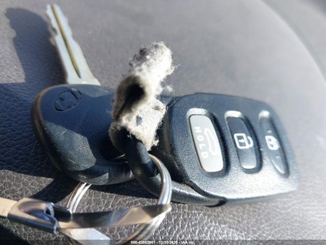 Hyundai ELANTRA Limited (ulsan Plant) Image 12