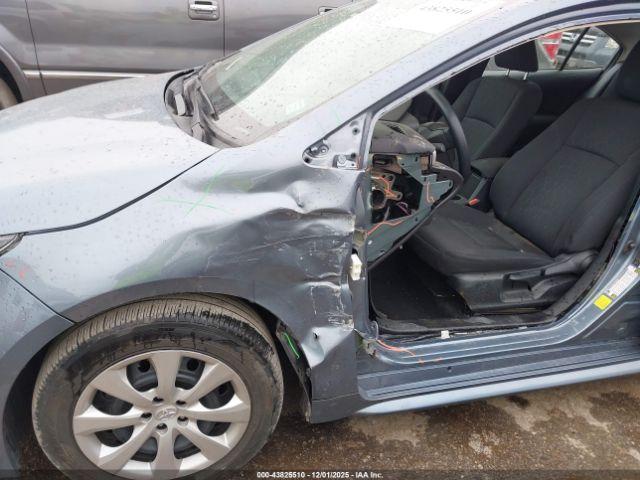 Toyota Corolla Le Image 15