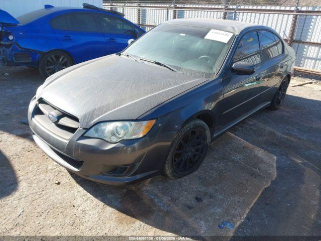 Subaru Legacy 2.5i Image 2