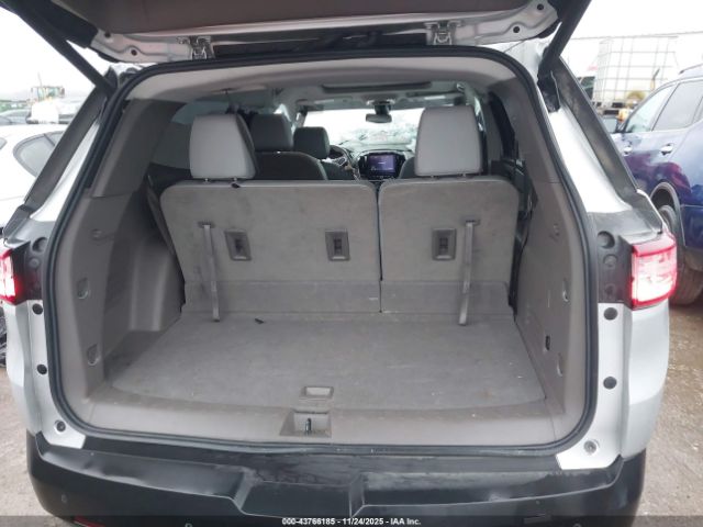 Chevrolet Traverse Awd Lt Leather Image 2