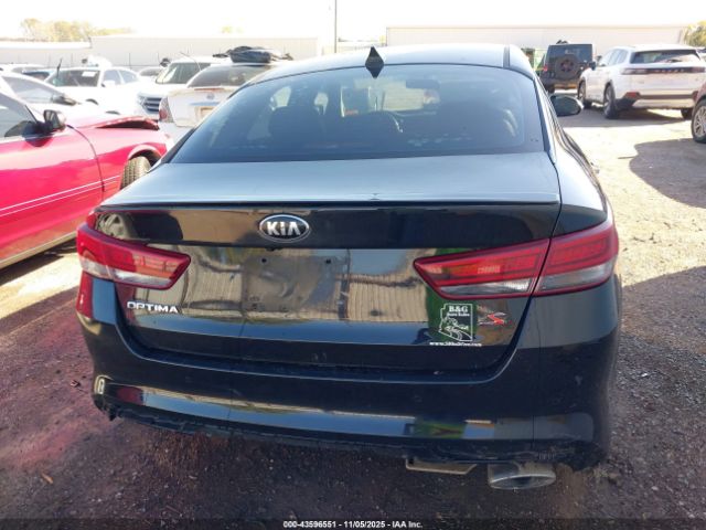 Kia Optima S Image 12