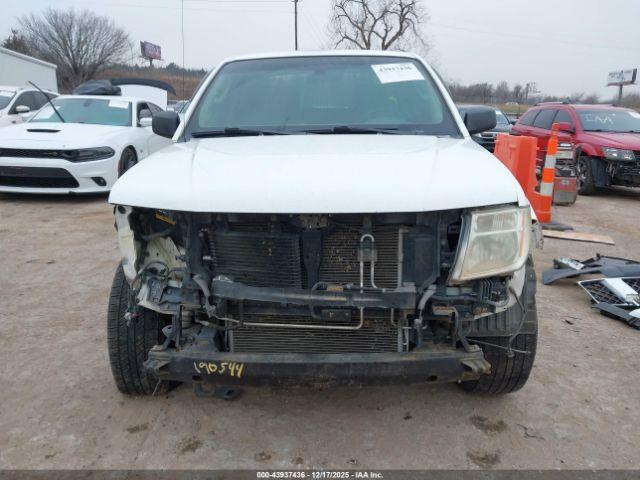 Nissan Frontier Se Image 3