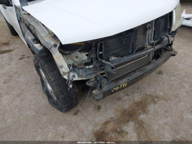 Nissan Frontier Se Image 4