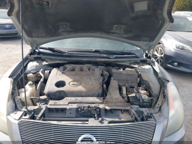 Nissan Altima 3.5 Se Image 10