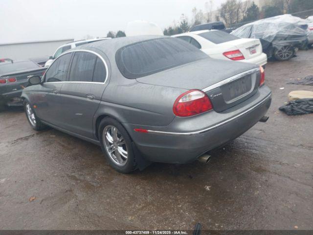 Jaguar S-Type 3.0l V6 Image 9