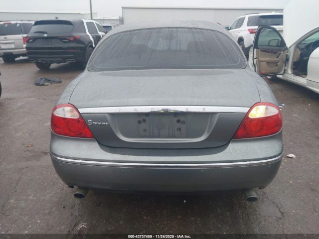 Jaguar S-Type 3.0l V6 Image 16