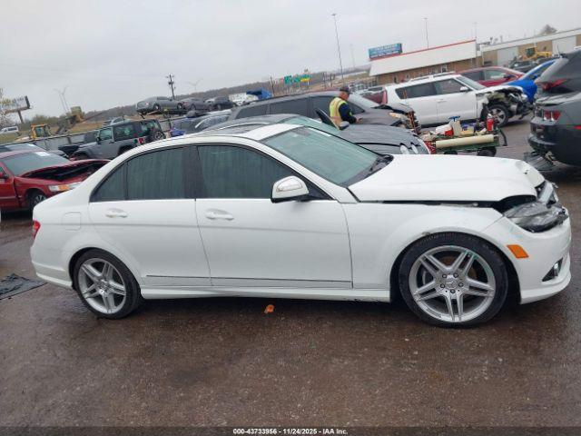 Mercedes-Benz C-Class Image 11