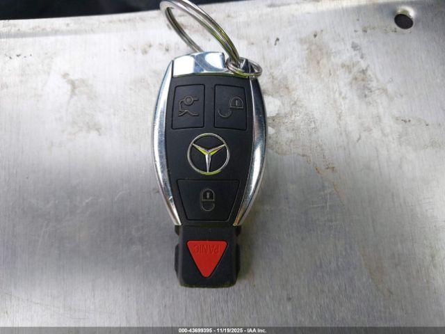 Mercedes-Benz E-Class Image 9