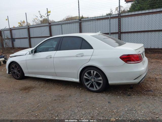 Mercedes-Benz E-Class Image 11