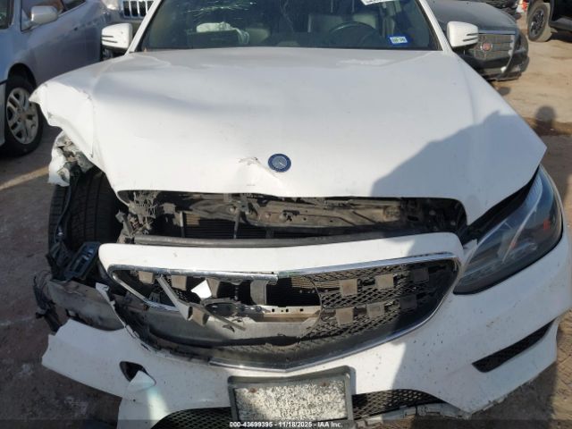 Mercedes-Benz E-Class Image 17