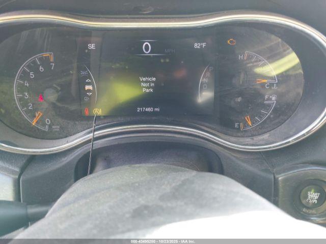 Jeep Grand Cherokee Laredo Image 14