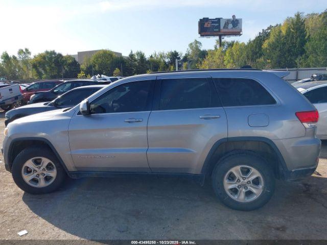 Jeep Grand Cherokee Laredo Image 11