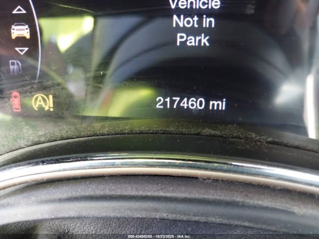 Jeep Grand Cherokee Laredo Image 13