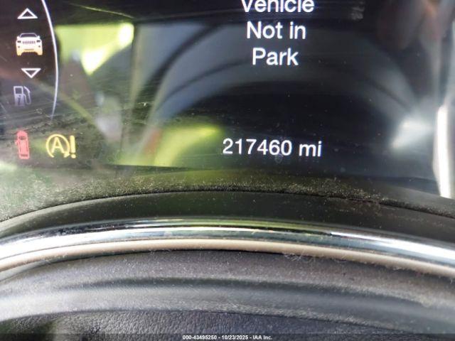 Jeep Grand Cherokee Laredo Image 13