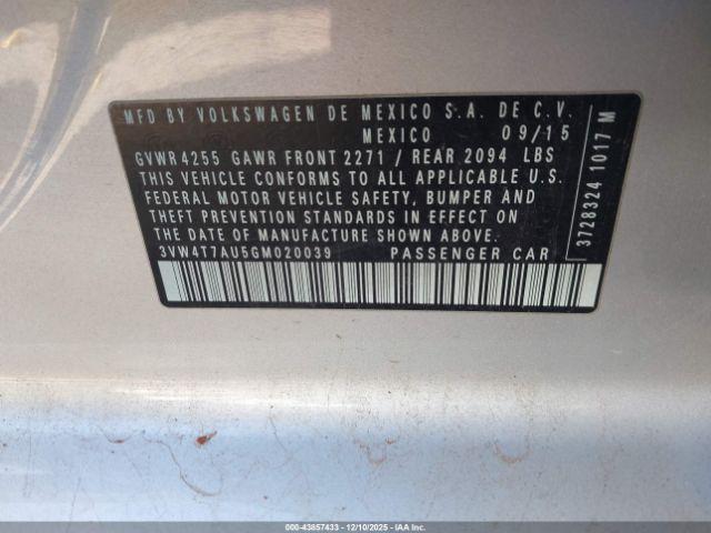 Volkswagen Golf S 4-door Image 18