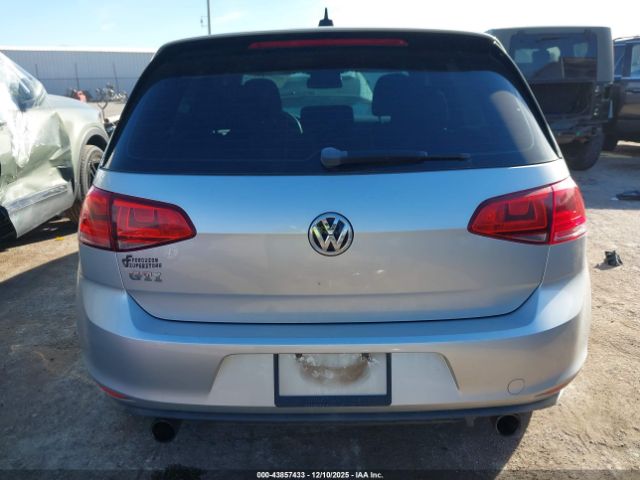 Volkswagen Golf S 4-door Image 13