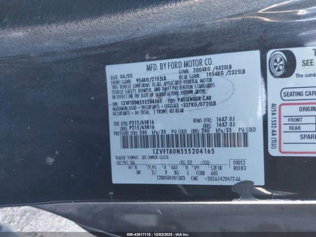 Ford Mustang Image 6