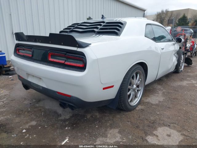 Dodge Challenger Image 2