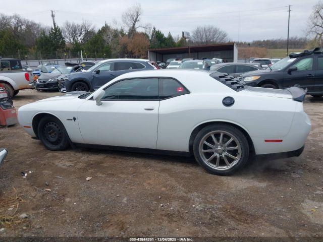Dodge Challenger Image 15