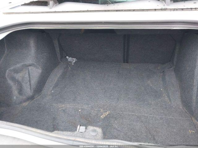 Dodge Challenger Image 16