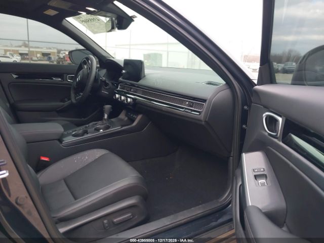 Honda Civic Sport Touring Image 11